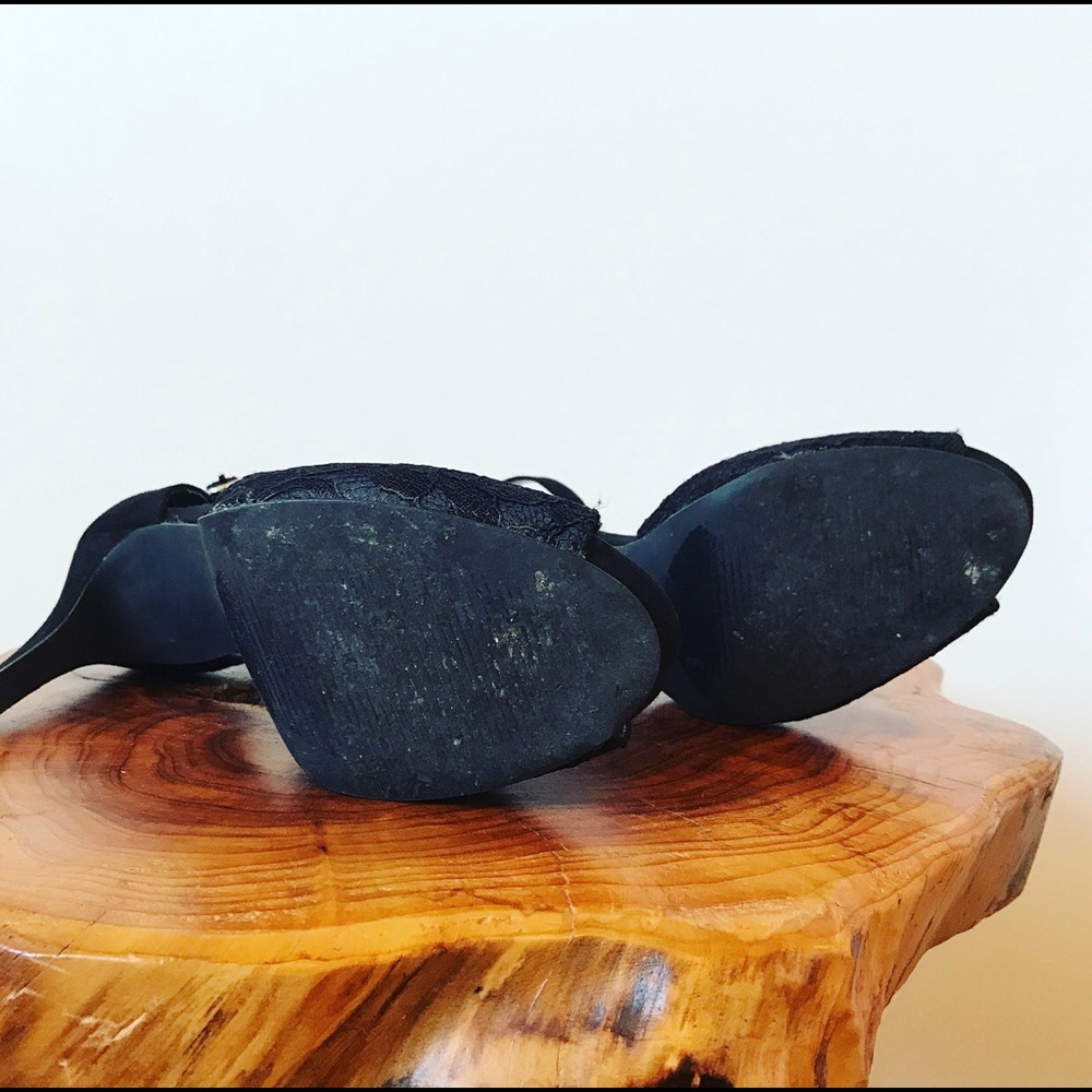 GONE - Peep Toe Lace Pattern Heels - Picture 8 of 8